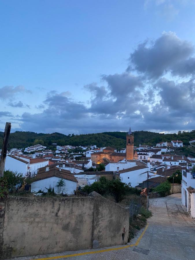 Alojamiento La Tana Fuenteheridos Exterior photo
